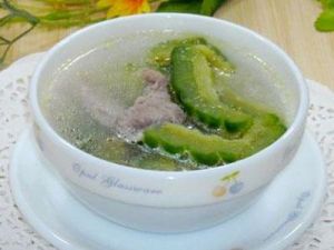 涼瓜青滾肉片湯