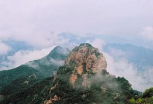 雲蒙峰