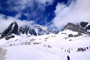 玉龍雪山