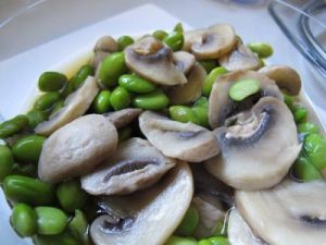 鮮蘑菇炒青豆