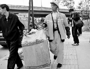 4·3四川成都道路丟失貨物事件