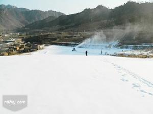 堰塞山森林滑雪場