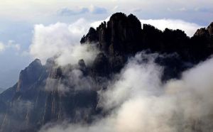 雲黃山