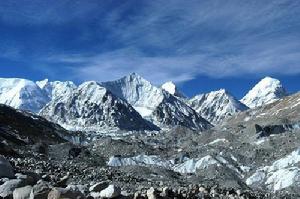 門隆則峰