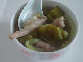 苦瓜黃豆雞腳湯