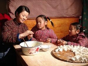 《兩個裹紅巾的女人》