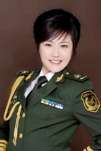 常春[武警軍樂團青年女高音歌唱家]