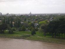 從澳新軍團公園俯瞰城市和馬納瓦圖河