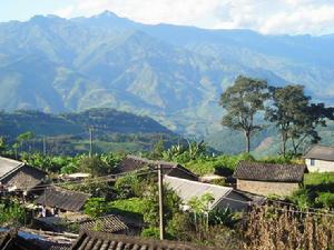 團山自然村[雲南臨滄雲縣茶房鄉甸頭山村委會團山自然村]