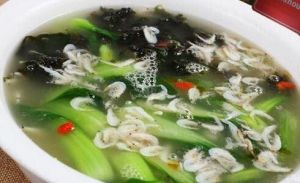 蝦米紫菜蘿蔔湯