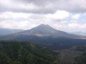 金塔馬尼火山