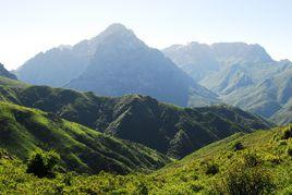 阿尼念卿山