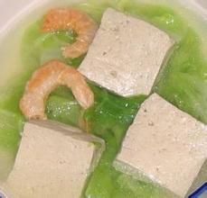 鮮菊白菜豆腐湯