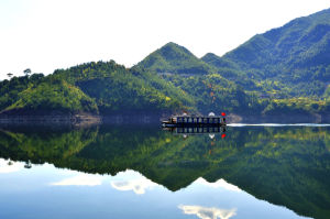 千峽湖美景