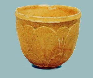 繁昌窯青白釉葵口高足杯 繁昌窯青白釉葵口高足杯