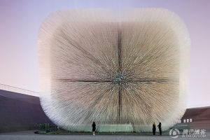 UK pavilion, Shanghai Expo 2010 世博會英國館，在2007年的9月，赫斯維克帶領著他的獲獎隊伍為2010世博會英國館提供設計方案。本屆世博會是史上最盛大的，有超過200個國家參加。而種子殿堂是一個20米高的建築，由6萬顆種子組成，英國館是世博會上最受歡迎的場館之一，每天有超過5萬人來參觀。