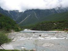 鹽池夏水