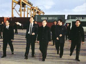 2004年11月13日，國務院總理溫家寶到錦州視察。