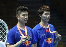 李俊慧劉雨辰獲得2017亞洲羽毛球錦標賽男雙冠軍
