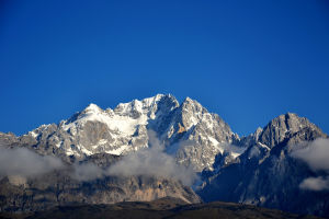 玉龍山