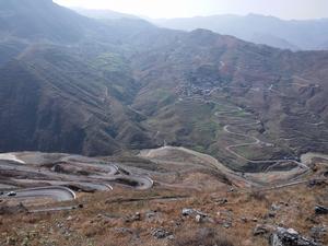 波陽鎮新景點——山路十九灣