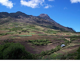 塔胡木耳科火山