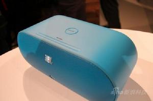 JBL 無線充電音箱