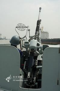 （圖）中國61式雙聯25mm艦載高炮