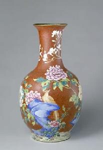 清銅胎畫琺瑯花鳥紋瓶