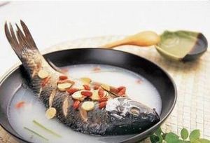 鯉魚通乳湯