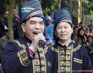 壯族嘹歌發祥地——田東縣思林鎮廣養村敢仰岩嘹歌會盛況空前