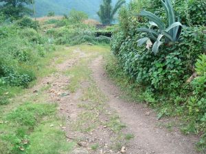 鍾里山村