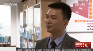 李天智先生代表大旗作為建設的標桿企業接受中央電視台的採訪