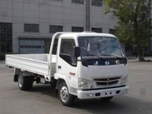 輕型載貨車