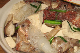 魚頭豆腐煲