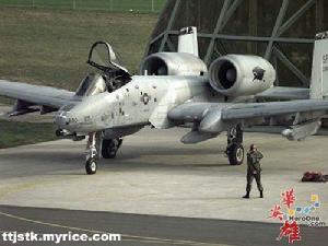 a-10雷電攻擊機