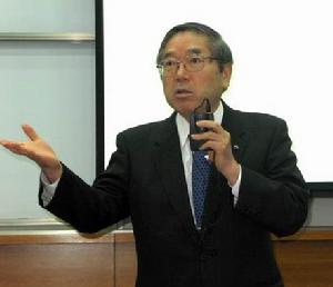 日本東北大學校長井上明久校長對該校的文、理、工、醫、農各科具體情況和留學事宜進行介紹。重點推介項目，“未來全球領導力培養計畫（FGL）”旨在為沒有日語基礎的外國留學生提供學習理學、工學、教育學等課程的機會，課程使用全英文授課，學分與日語授課的同科目課程相同。該項目設定了15個全部用英語教學的課程，學生可以在跨學科領域進行研究。