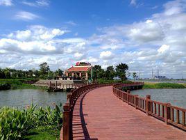 濱湖公園[廣東省湛江市濱湖公園]