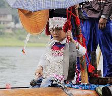 男扮女裝的鑼手