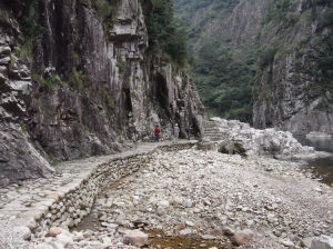 石桅岩景區