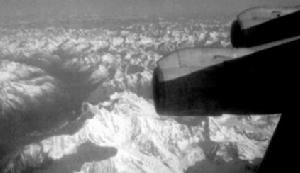 （圖）北京—拉薩首飛在西藏高原區上空飛行