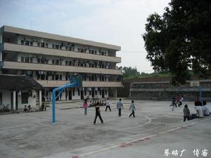 安石中學宿舍區(蔡昭廣 攝)