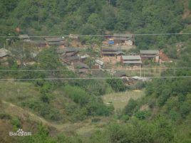 丘北縣石洞門村