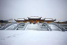 棲岩寺佇雪