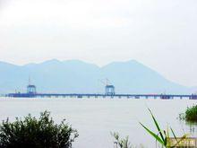 在建的鹿山大橋