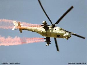 米-24“雌鹿”直升機