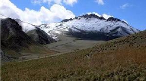 龍首山東段最高峰成山掌