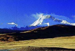 納木那尼峰