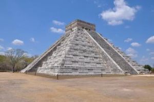 墨西哥羽蛇神金字塔