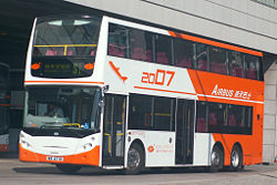 （圖）龍運的B9TL巴士，配Enviro 500車身（701）。